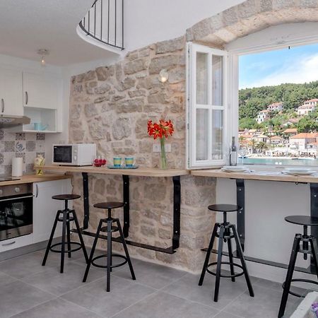 Villa Riva Jelsa  Eksteriør billede