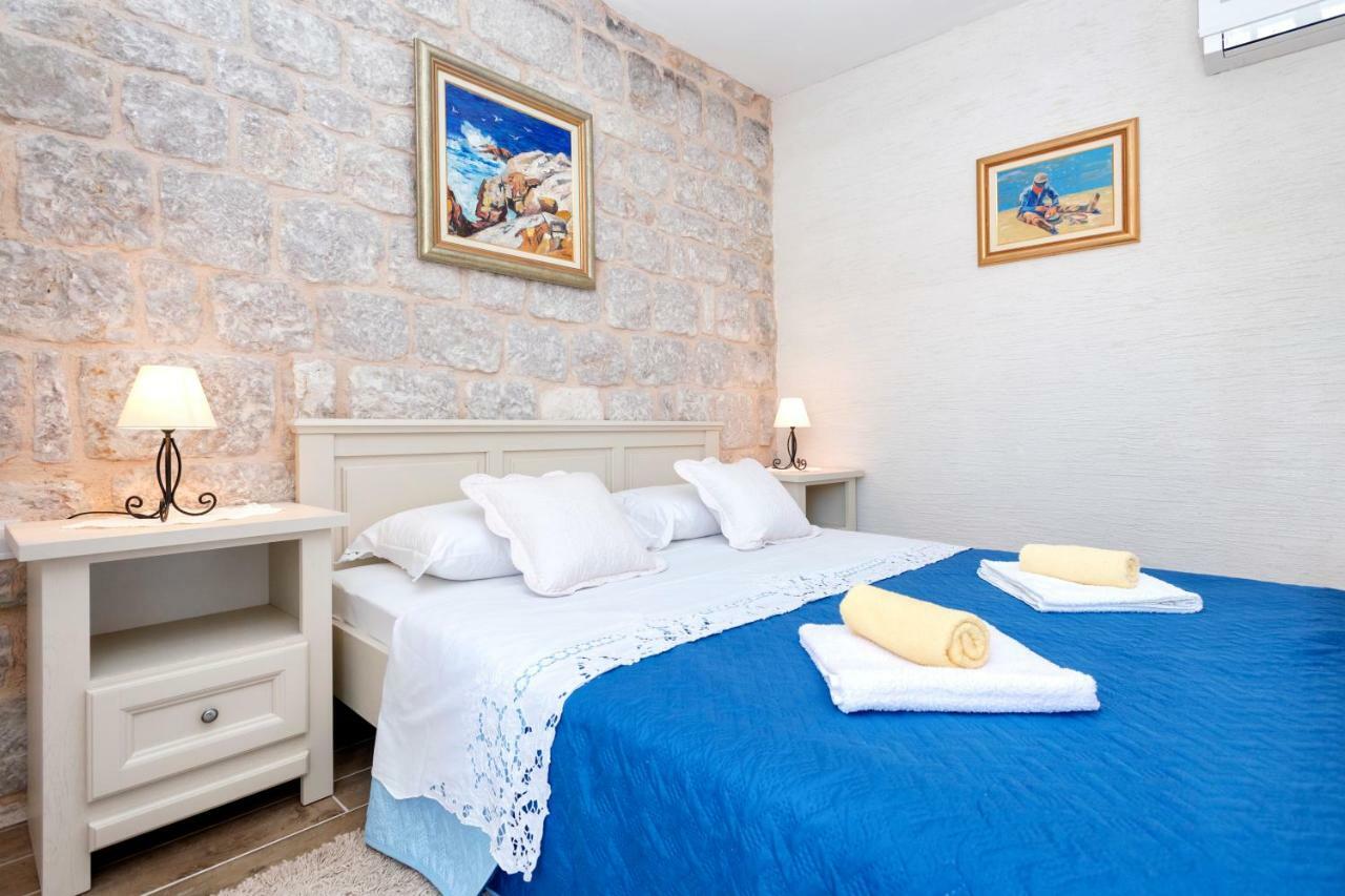 Villa Riva Jelsa  Eksteriør billede
