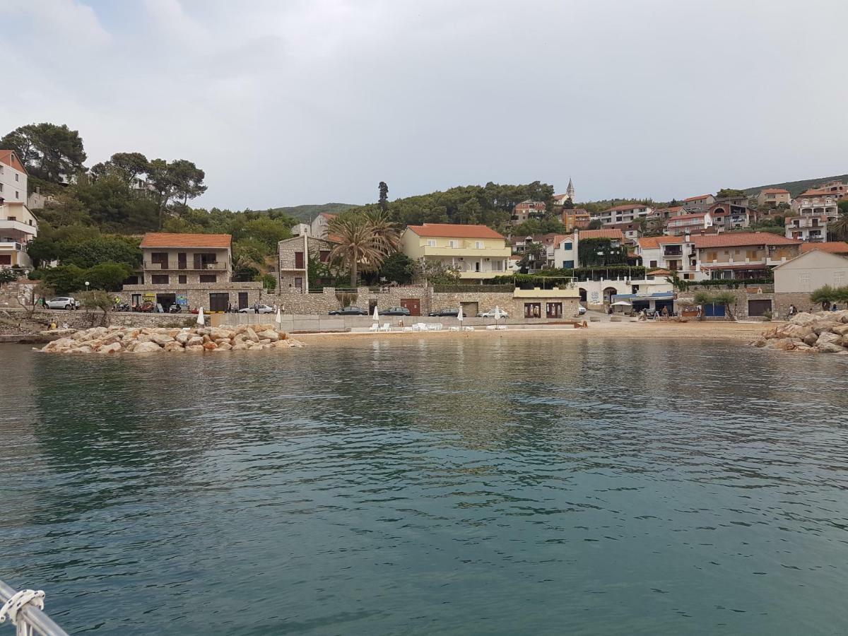 Villa Riva Jelsa  Eksteriør billede