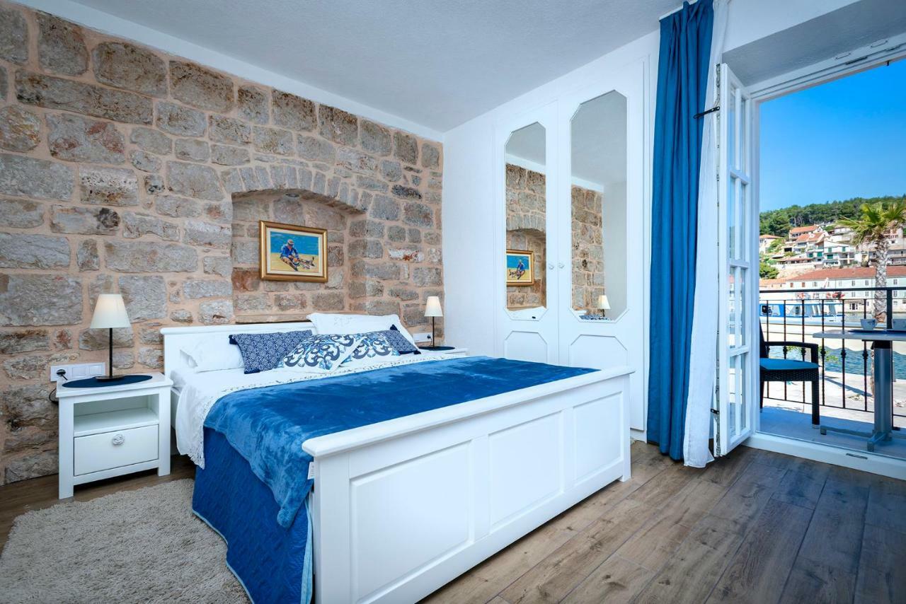 Villa Riva Jelsa  Eksteriør billede