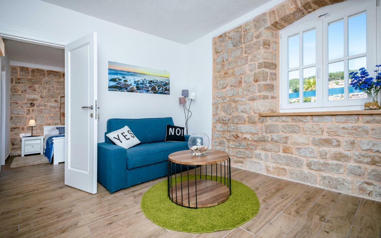 Villa Riva Jelsa  Eksteriør billede
